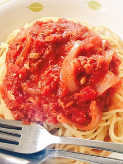 簡単!ツナと玉ねぎのトマトソースパスタ-レシピのメイン写真