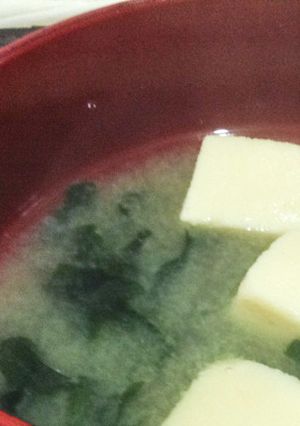 簡単に◆高野豆腐とわかめのみそ汁◆3分で-レシピのメイン写真
