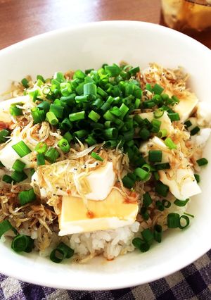 簡単＊ちりじゃこ豆腐丼-レシピのメイン写真