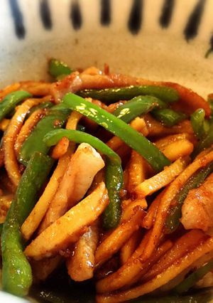 豚トロ青椒肉絲風焦がし大蒜だれ丼☆男飯-レシピのメイン写真