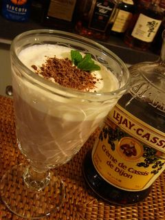 デザートカシスミルク◇カクテル-レシピのメイン写真