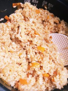 簡単♩人参と油揚げのシンプル炊き込みご飯-レシピのメイン写真