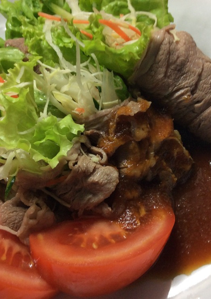 牛薄切り肉の巻き巻きサラダ-レシピのメイン写真