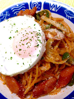 我が家のナポリタン*目玉焼きのせ*-レシピのメイン写真