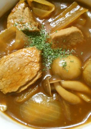 豚肉と　玉ねぎ　きのこの　デミグラス煮♪-レシピのメイン写真