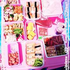รูปของ ピクニック弁当～ベーコン巻きチーズ♡