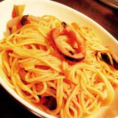 春菊とイカのトマトパスタ-レシピのメイン写真