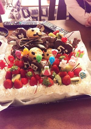 イチゴをヘタごと飾る時に！-レシピのメイン写真