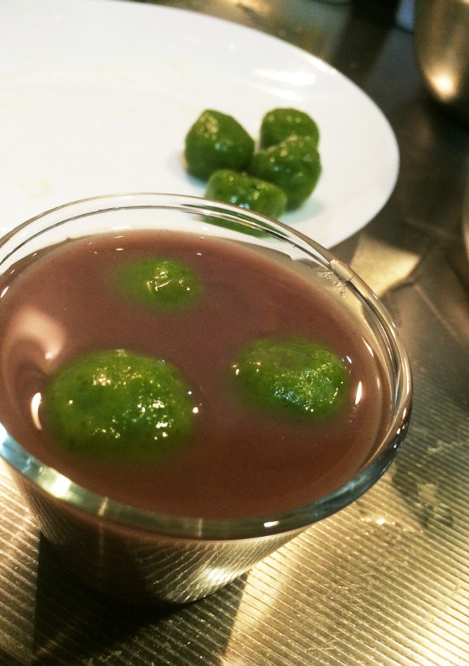 ヨモギ白玉粉だんごの冷やし汁粉-レシピのメイン写真