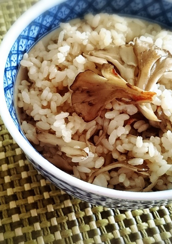 舞茸で炊き込みご飯-レシピのメイン写真
