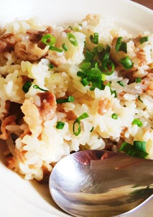 激ウマ新玉ねぎとお肉の白だしバター炒飯-レシピのメイン写真