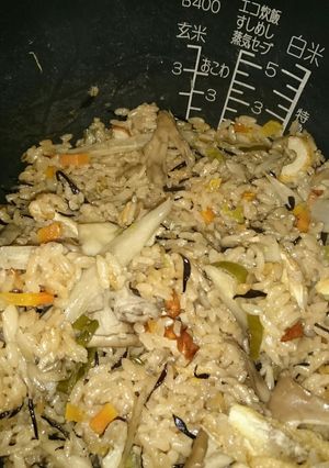 具だくさん炊き込みご飯-レシピのメイン写真