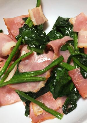 ほうれん草とベーコンのニンニクバター炒め-レシピのメイン写真