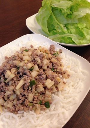 レタスでくるんでパリパリ★筍そぼろ-レシピのメイン写真