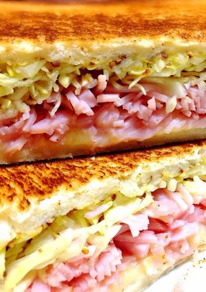 簡単☆刻みキャベツ刻みハムのホットサンド-レシピのメイン写真