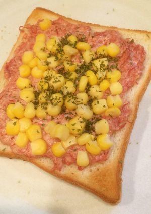 簡単で適当なマヨコンコーンパン-レシピのメイン写真
