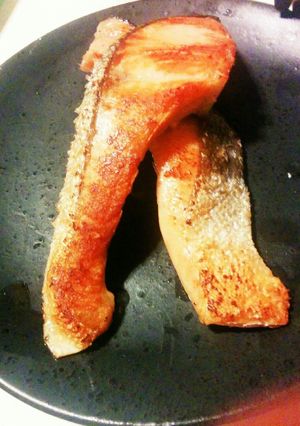 フライパンで簡単美味しい、焼き鮭！-レシピのメイン写真