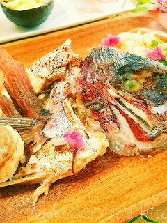 おもてなしに♪炊飯器で簡単☆鯛飯-レシピのメイン写真