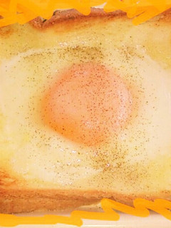 フライパン無し土手無し目玉焼きトースト-レシピのメイン写真