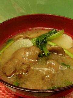 かぶと舞茸の味噌汁♪-レシピのメイン写真