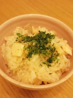 材料5つ!絶品☆鶏と筍の炊き込みご飯-レシピのメイン写真