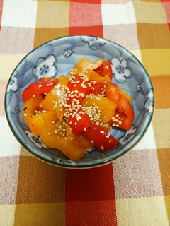 パプリカの簡単しょうゆ&ごま風味炒め♪-レシピのメイン写真
