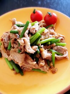 ニンニクの芽と豚肉のスタミナ炒め-レシピのメイン写真