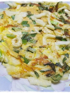 子どものおやつ ニラチーズのうどんお焼き-レシピのメイン写真