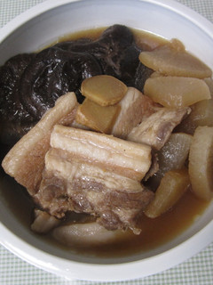 豚バラ肉と干しいたけの煮物-レシピのメイン写真