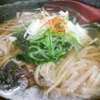 あっさり甘くないつゆのみぞれわかめうどん