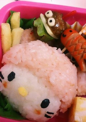 キャラ弁 キティーちゃん＆ミートバーガー-レシピのメイン写真