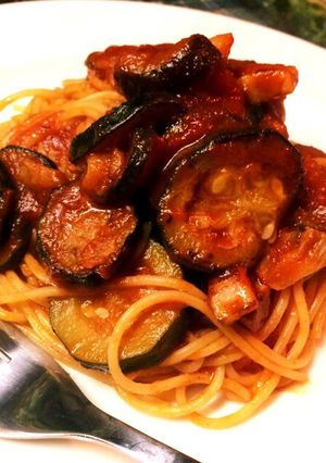 茄子とズッキーニのベーコントマトパスタ。-レシピのメイン写真