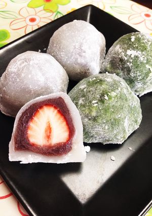 超♪幸せじゃ〜♡いちご大福＆よもぎ苺大福-レシピのメイン写真