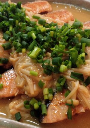 鮭のソテー♪エノキのチーズ醤油ソース-レシピのメイン写真