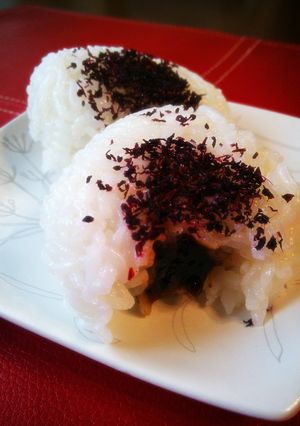 ゆかりと海苔佃煮の丸おにぎり○○-レシピのメイン写真