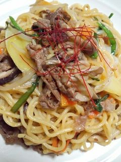 簡単!こく旨!焼き肉のタレで牛肉焼きそば-レシピのメイン写真