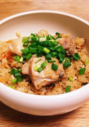 簡単時短☆炊飯器一つで鶏肉の炊き込み丼-レシピのメイン写真