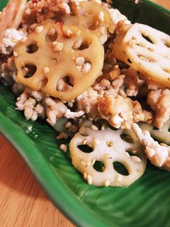 れんこんと鶏ひき肉のきんぴら☆-レシピのメイン写真