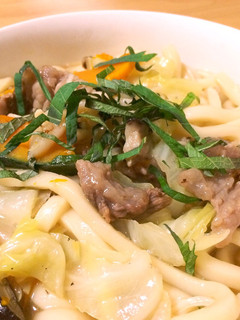 酢麹漬け牛すじの煮込みうどん-レシピのメイン写真