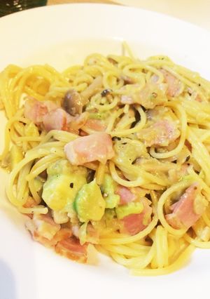 アボカドとベーコンのパスタ-レシピのメイン写真