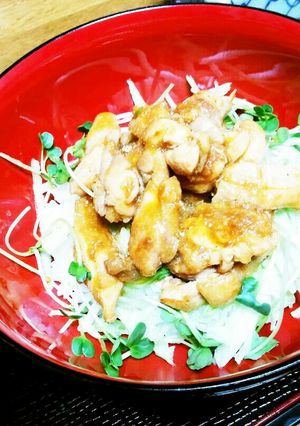 タッカルビ丼（韓国風鶏モモ肉のピリ辛丼）-レシピのメイン写真