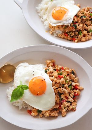 ご飯のかさ増しに！鶏むね肉の節約痩せる丼-レシピのメイン写真