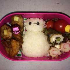 รูปของ ベイマックス キャラ弁 笑けるほど簡単！