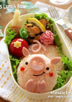 キャラ弁＊簡単♪ぶたちゃんおにぎり弁当-レシピのメイン写真