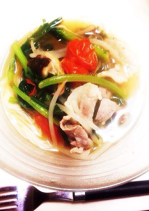 鍋の余った具材de春菊と豚肉のにゅうめん-レシピのメイン写真