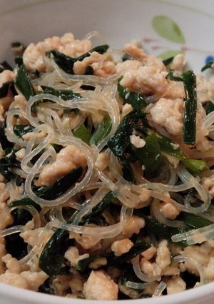 春雨の♪にら入り鶏そぼろ-レシピのメイン写真