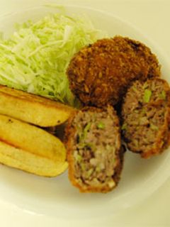 キャベツも入ったヘルシーメンチカツ-レシピのメイン写真