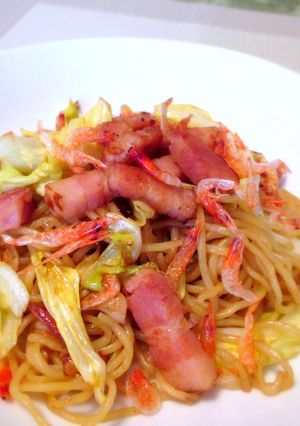 春キャベツと桜えびのベーコン入り焼きそば-レシピのメイン写真