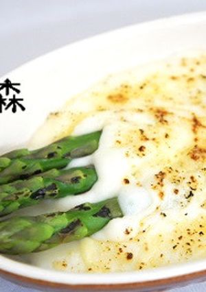 アスパラのホワイトソースかけ-レシピのメイン写真