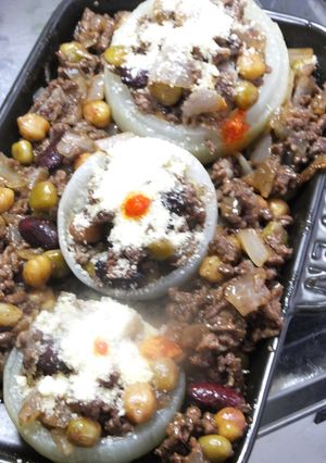玉ねぎのファルシ:ハンバーグ風味の詰め物-レシピのメイン写真